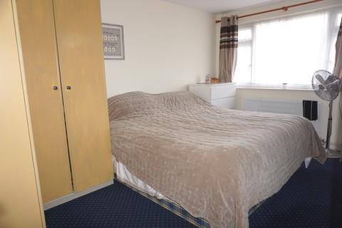 21 Cox Lane, Epsom, KT19 9LR