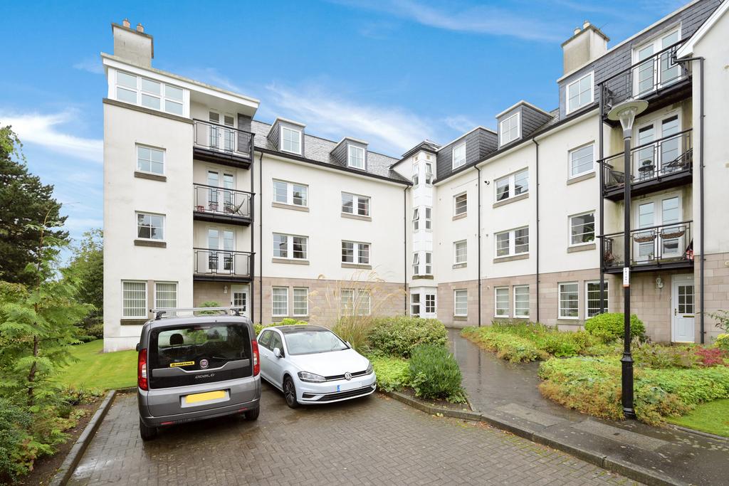 Flat 7, 15, East Suffolk Park, Edinburgh, EH16 5PN 3 bed flat for sale