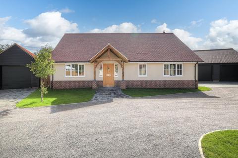 3 bedroom bungalow for sale - Plot 3 Shepherds Retreat, High Street, Langham, Colchester, Essex, CO4