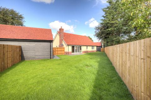 3 bedroom bungalow for sale - Plot 3 Shepherds Retreat, High Street, Langham, Colchester, Essex, CO4