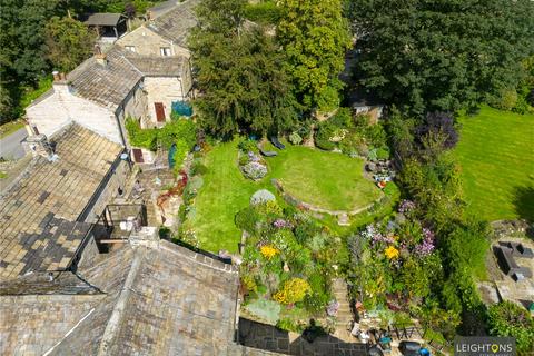8 bedroom house for sale - Grange Hall, Kildwick, BD20
