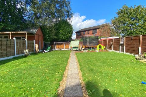 101 Bury Road, Radcliffe, Manchester, M26 2UT