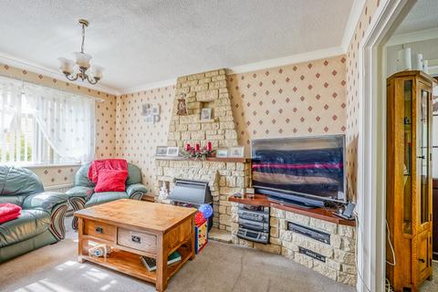 42 Foxcroft Drive, Carterton, OX18 3HT