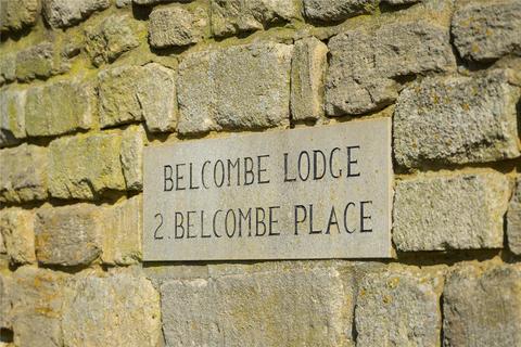 2 Belcombe Place, Bradford-on-avon, BA15 1NA