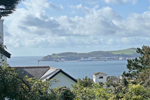 5 bedroom bungalow for sale - 63 Howe Road, Onchan, IM3 2AY