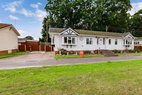 2 bedroom park home for sale - Woodlands Park, Biddenden, Ashford, Kent