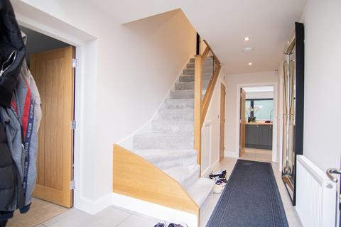4 bedroom detached house to rent - Fairefield Crescent, Glenfield, Leicester, Leicestershire