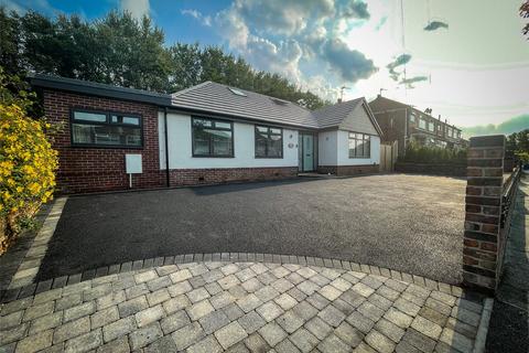 5 bedroom bungalow for sale - Charlestown Road, Blackley, Manchester, M9