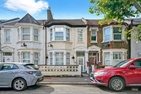 40 Shrewsbury Road, London, E7 8AL