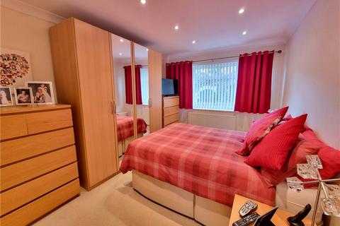 2 bedroom bungalow for sale, Mosyer Drive, Orpington, Kent, BR5