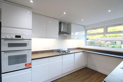 4 bedroom terraced house to rent - Verdayne Avenue, Croydon, Surrey, CR0