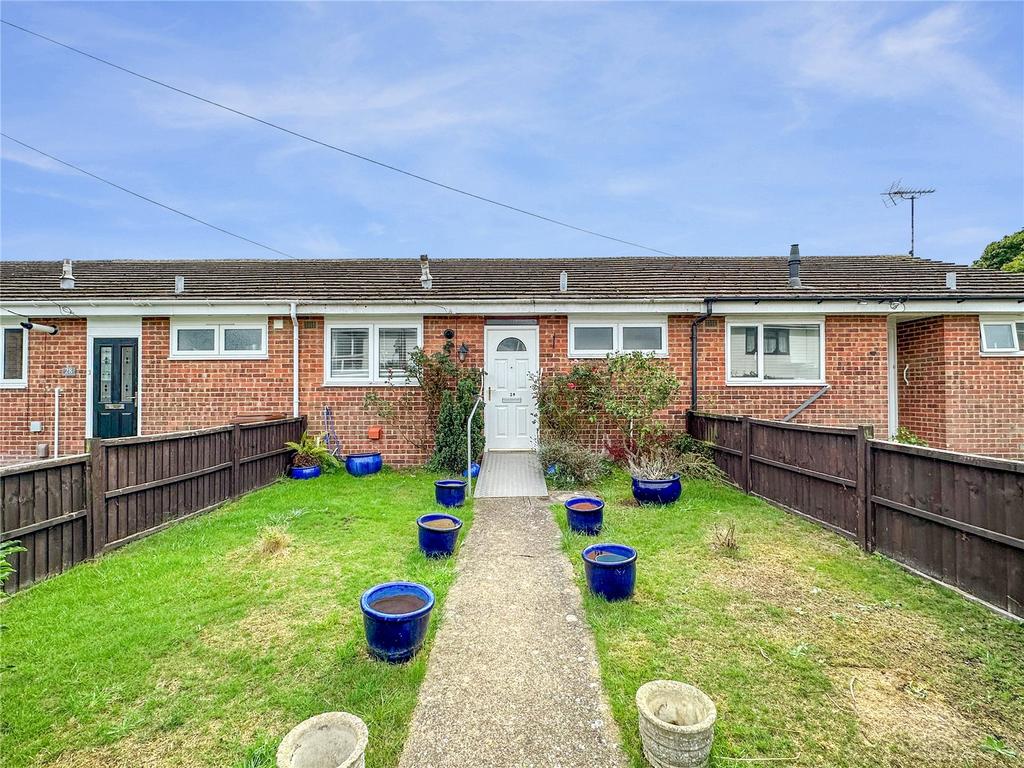 Knavesacre Court, Parkwood, Rainham, Kent, ME8 1 bed bungalow for sale £240,000