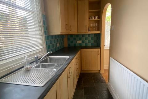 2 bedroom end of terrace house to rent, Hillside Terrace, South Hill Road, Gravesend, Kent, DA12 1JY