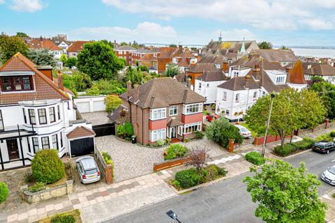 4 bedroom detached house for sale, Westcliff-on-sea SS0