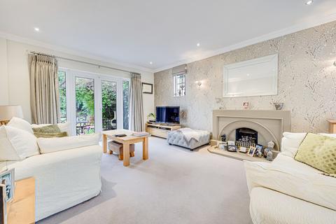 4 bedroom detached house for sale, Chalkwell SS0