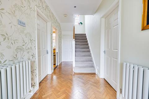 Kingsholme Drake Road, Westcliff-on-sea, SS0 8LP