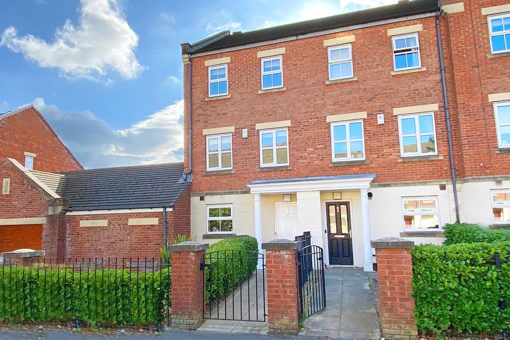 Hutton Gate, Harrogate 4 bed townhouse for sale £385,000