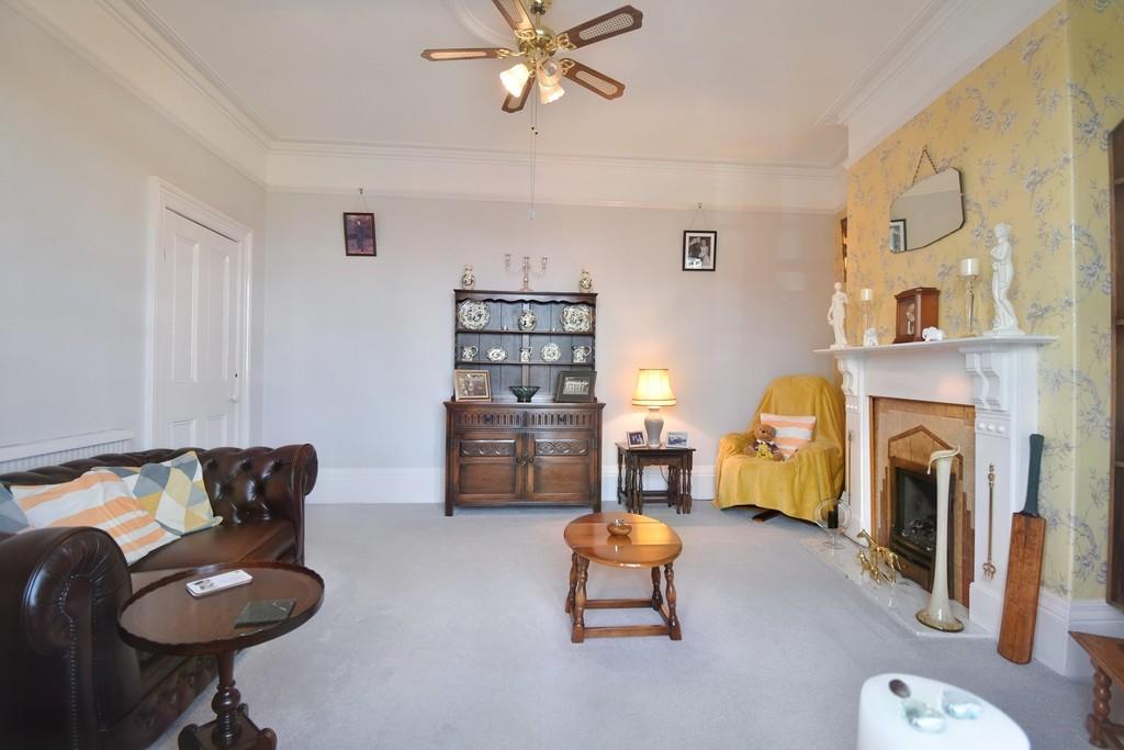 92 & 92A Newmarket, Louth LN11 9EQ 5 bed townhouse for sale £349,950