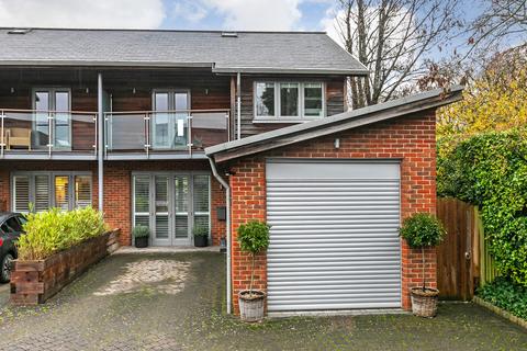 35 Nations Hill, Winchester, SO23 7QY
