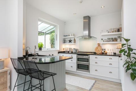 35 Nations Hill, Winchester, SO23 7QY