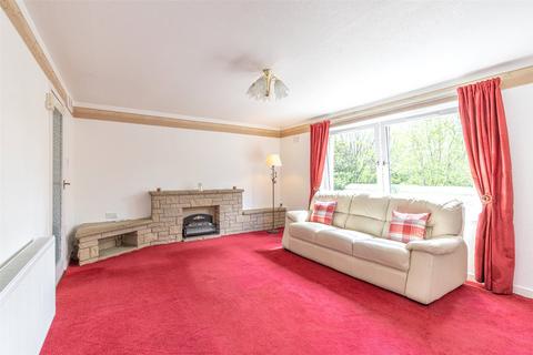 36/4 Northfield Drive, Edinburgh, EH8 7RH