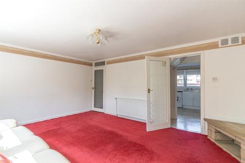 36/4 Northfield Drive, Edinburgh, EH8 7RH