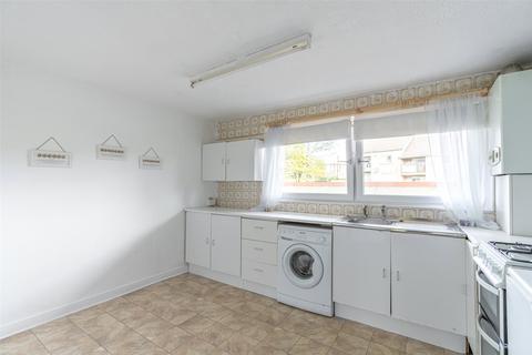 36/4 Northfield Drive, Edinburgh, EH8 7RH