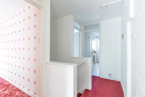 36/4 Northfield Drive, Edinburgh, EH8 7RH