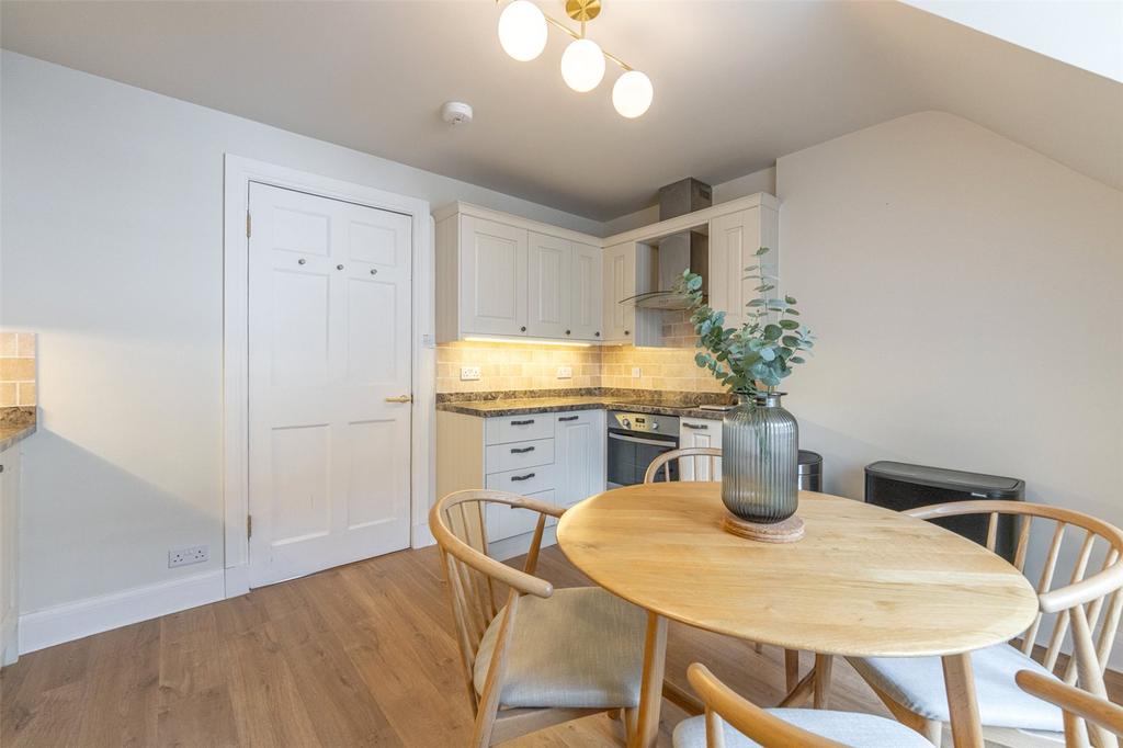 Kitchen Alt