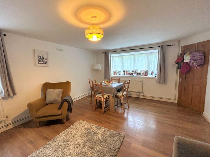Newbridge Road, Newbridge, Wrexham 3 bed detached house £249,995