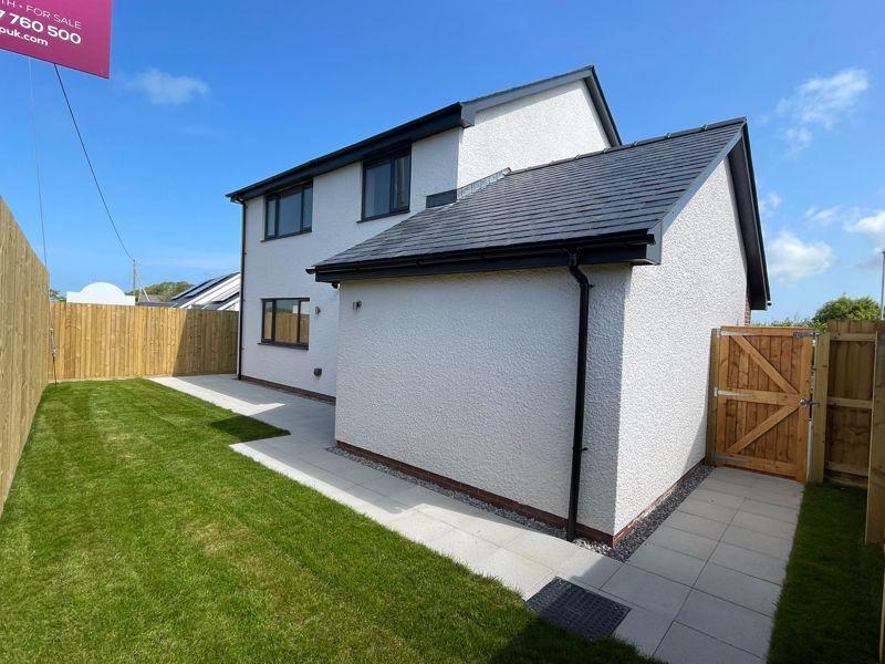 Llanfachraeth, Isle of Anglesey 3 bed detached house £900 pcm (£208 pw)