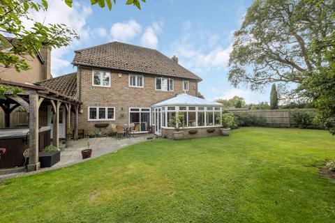 4 bedroom detached house for sale - The Orchard, Nutley