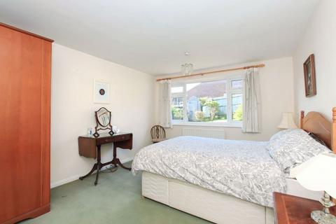 2 bedroom bungalow for sale - Tring