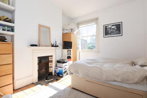 2 bedroom flat to rent - Erlanger Road Telegraph Road SE14