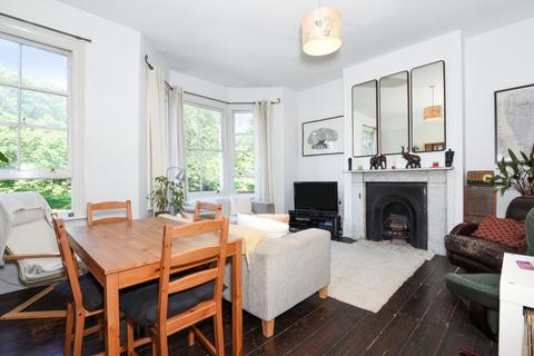 2 bedroom flat to rent - Erlanger Road Telegraph Road SE14