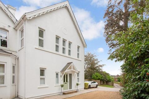 3 bedroom end of terrace house for sale, Hillside Court, Cranbrook Road, Hawkhurst, Kent, TN18 5EF
