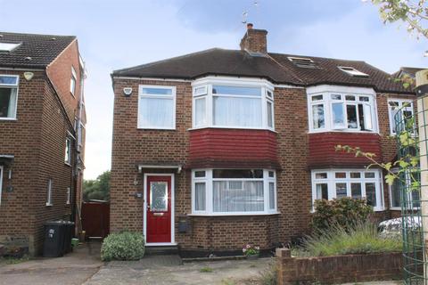 72 Western Way, Barnet, EN5 2BT