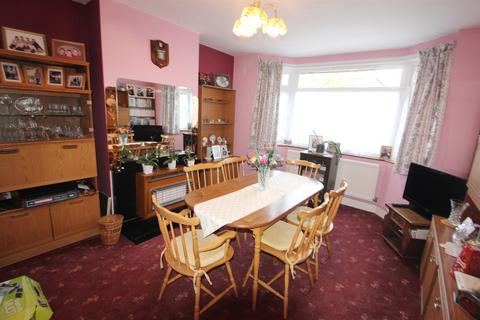 72 Western Way, Barnet, EN5 2BT