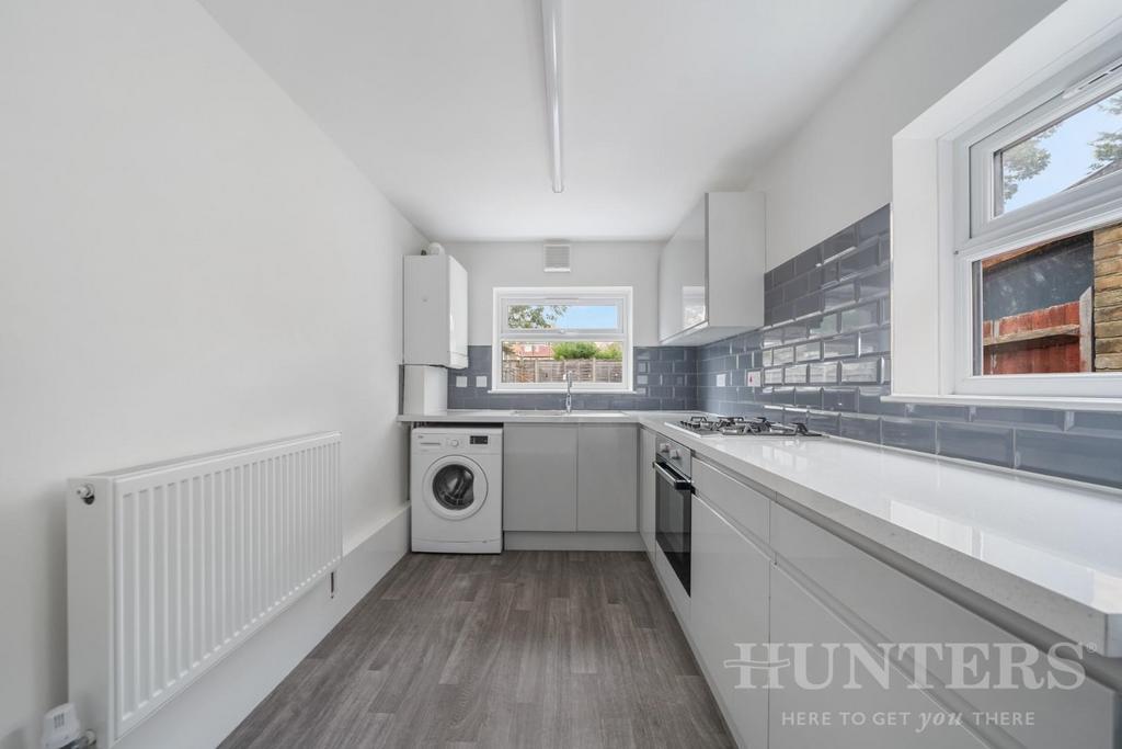 Flat 119, Moselle Avenue N22 6 EU-8.jpg