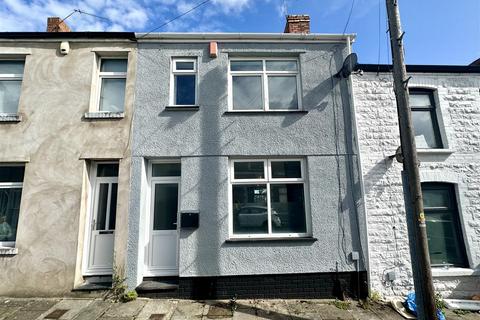 3 Commercial Road, Barry, CF63 1BW