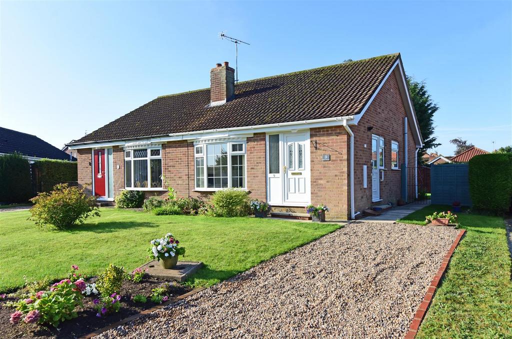 Daneswell Close, Stamford Bridge, York, YO41 1JL 2 bed semidetached