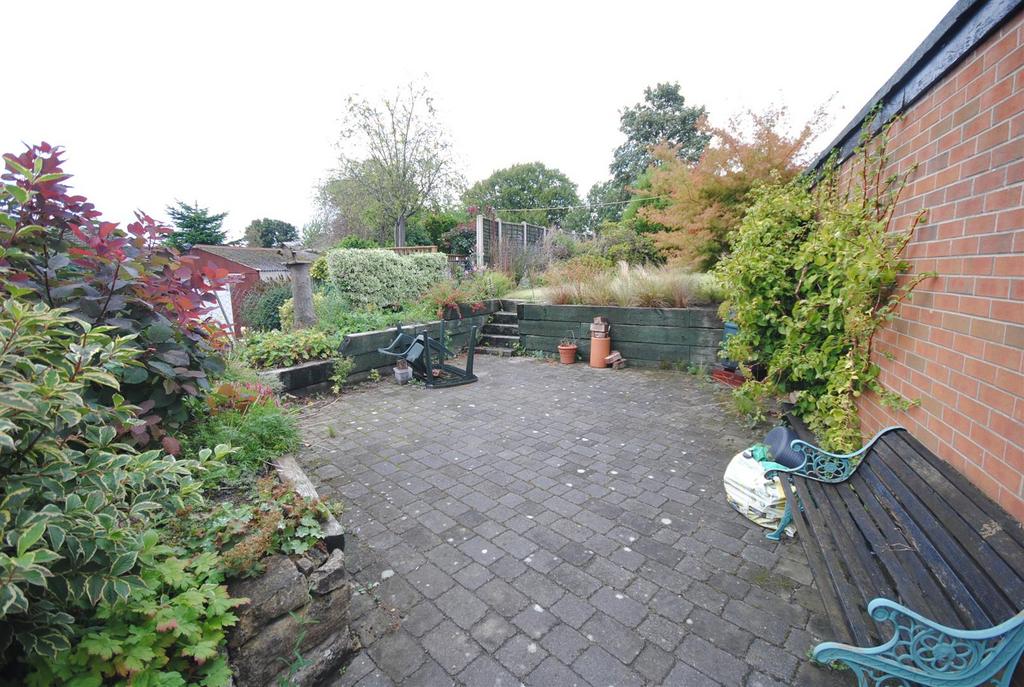 12westfieldlanegarden2.JPG
