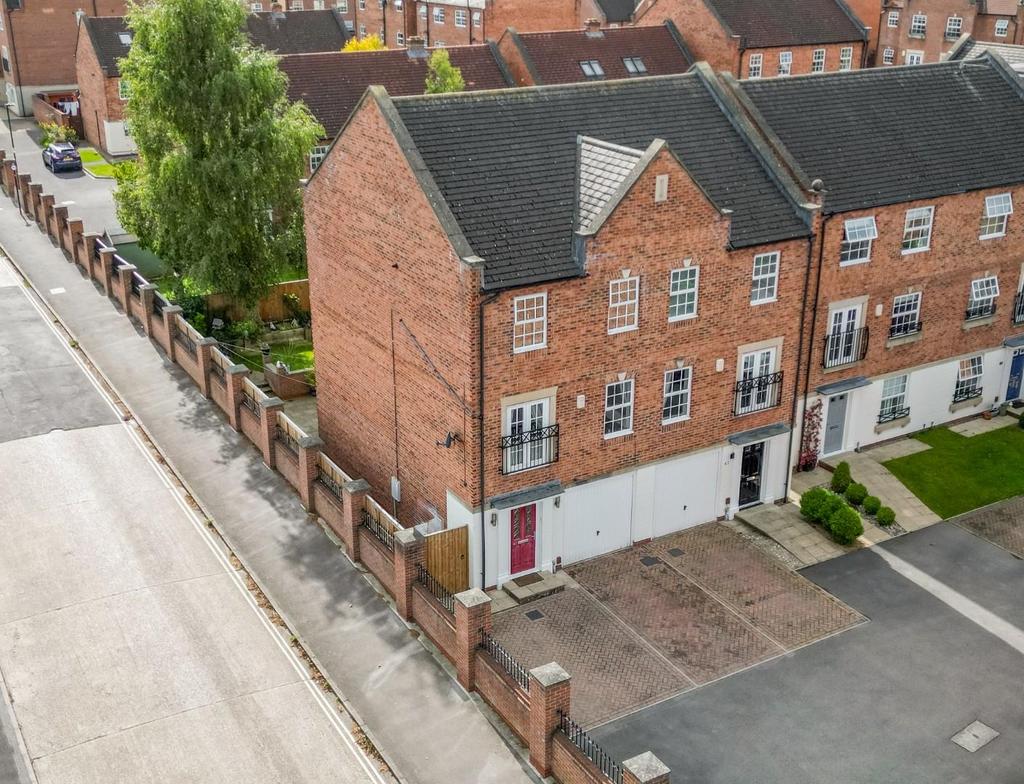 Monarch Way, Sovereign Park, York 4 bed townhouse for sale £350,000