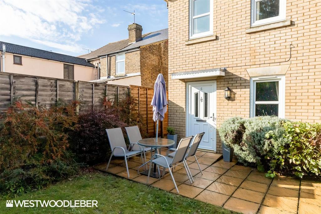 Ashby Court, Whitley Road, Hoddesdon EN11 1 bed flat for sale £225,000