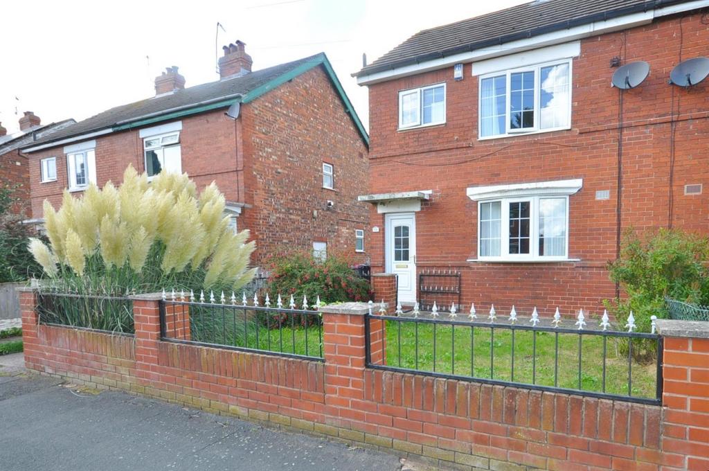 Lime Tree Grove, Thorne, Doncaster 3 bed property for sale £130,000
