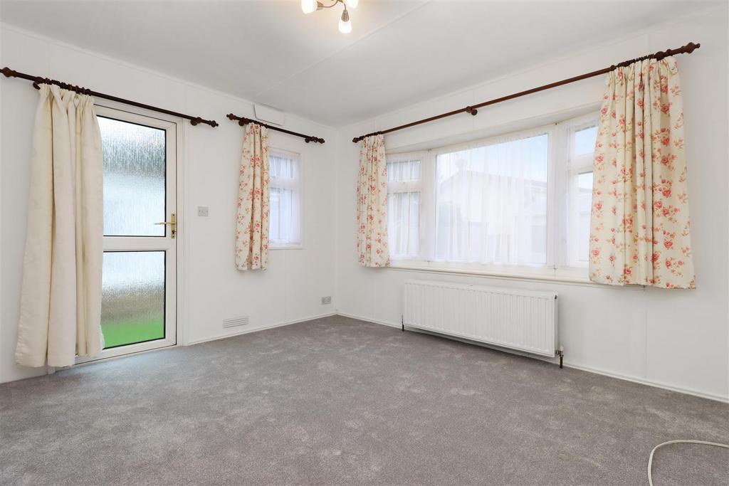Bakers Farm, Upper Horsebridge, Hailsham 1 bed park home for sale £90,000