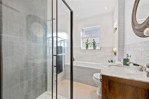 28 Cromwell Road, Ascot, SL5 9DG