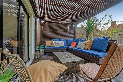 28 Cromwell Road, Ascot, SL5 9DG