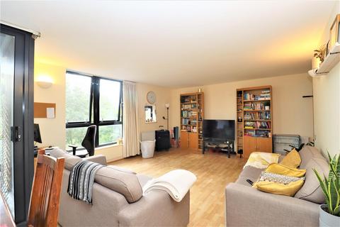 2 bedroom apartment to rent - Ocean Wharf, Canary Wharf, E14
