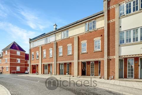 3 bedroom townhouse for sale, Massingham Drive, Earls Colne, Colchester, CO6